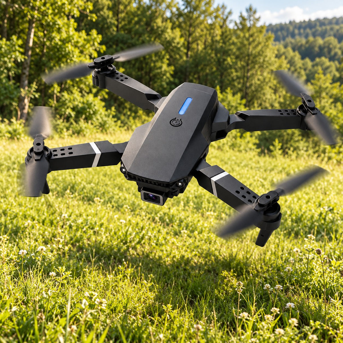 Drone 1080P Vigie des Bois en vol au-dessus d'une prairie